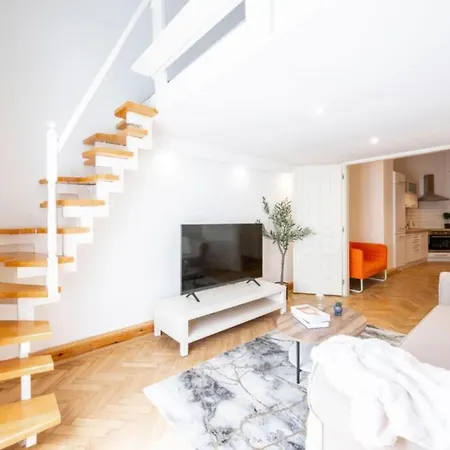 Modern Duplex Haven With Loft Charm * Budapest